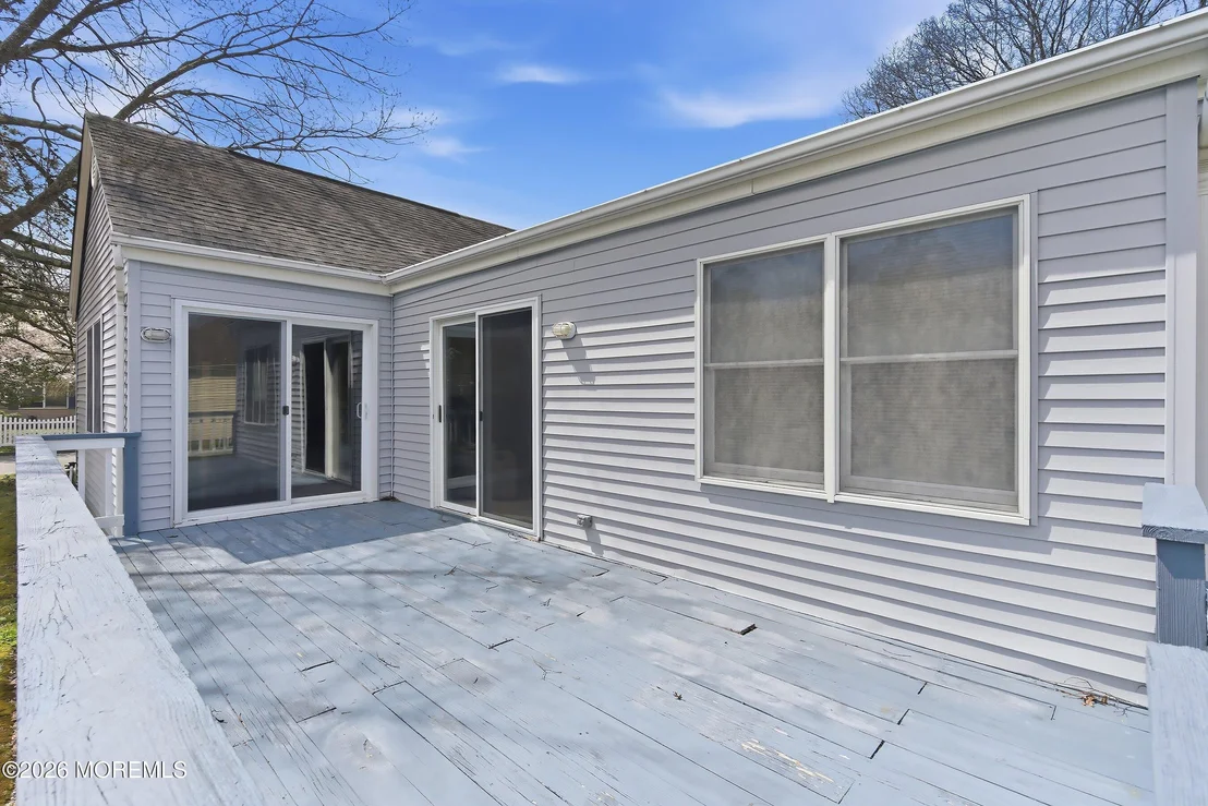 Photo of 101 Foxwood Lane