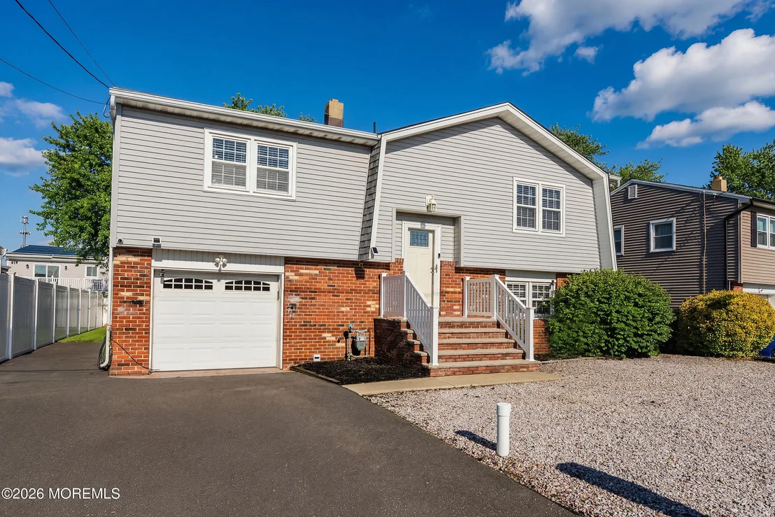 Photo of 3148 Oceanic Drive