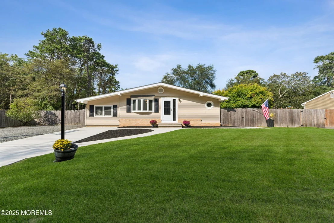 Photo of 224 Hawaii Drive