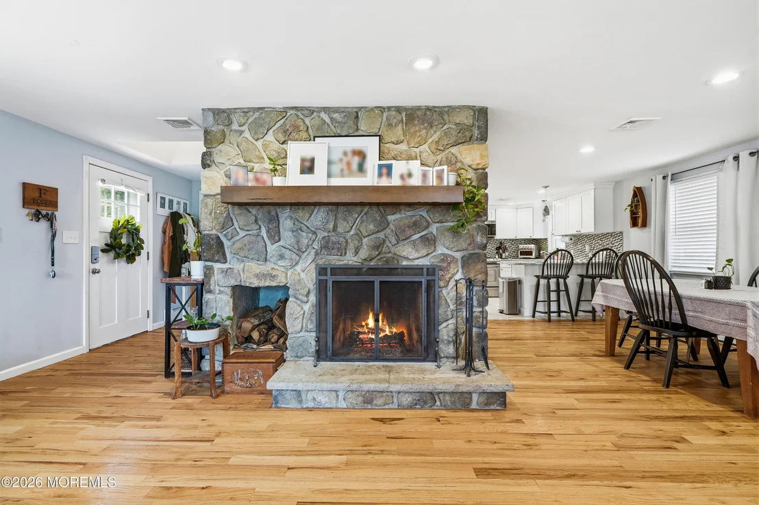 Photo of 1437 Jay Street