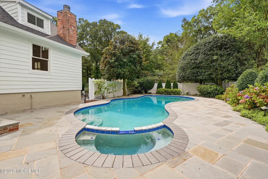 Photo of 24 Circle Drive
