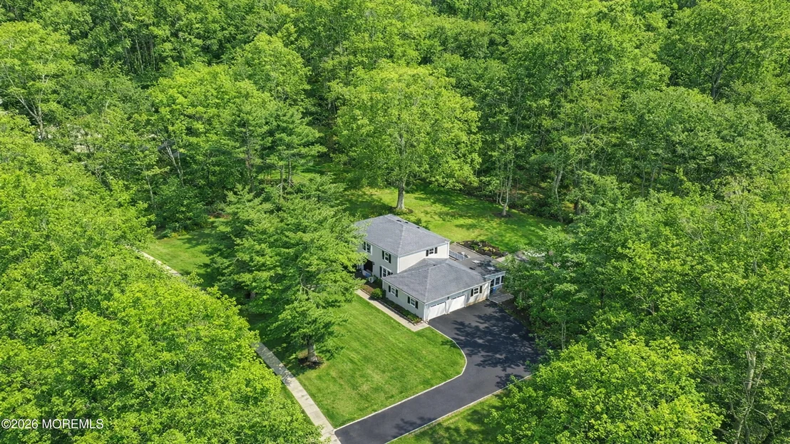 Photo of 11 Mohican Drive