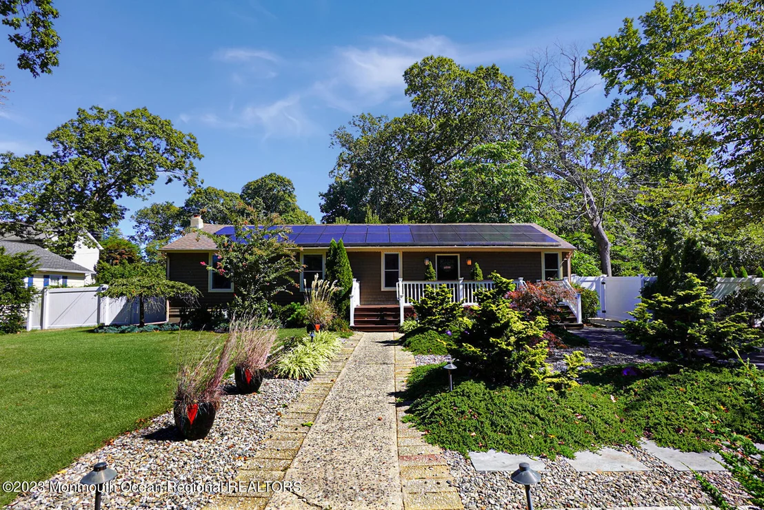 Photo of 175 Delaware Avenue
