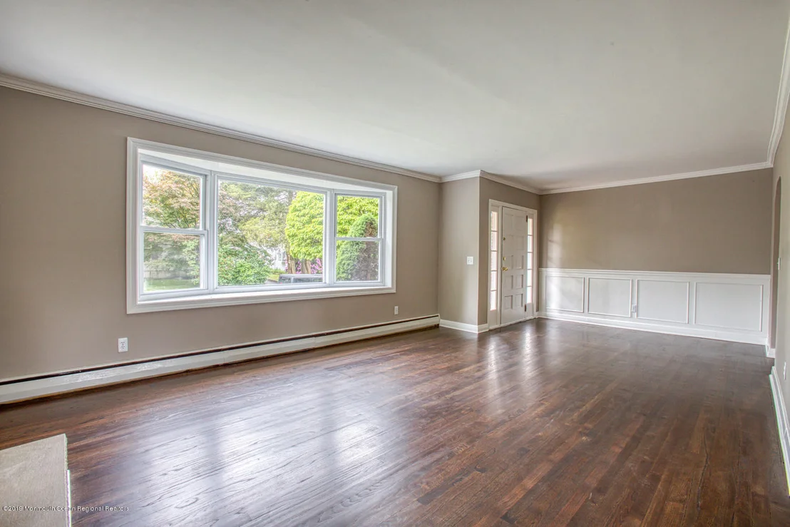 Photo of 1510 Valley Drive