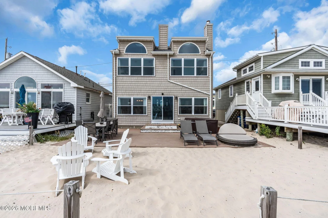 Photo of 3176 Ocean Road