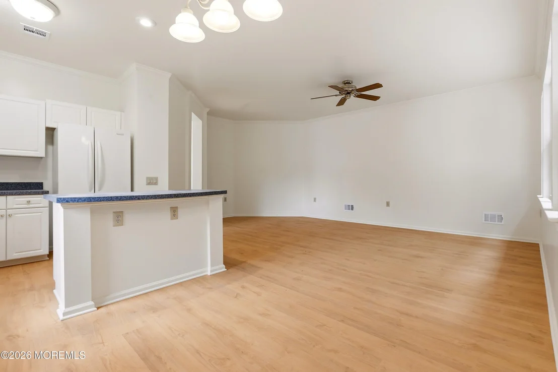 Photo of 33 Valley Stream Place