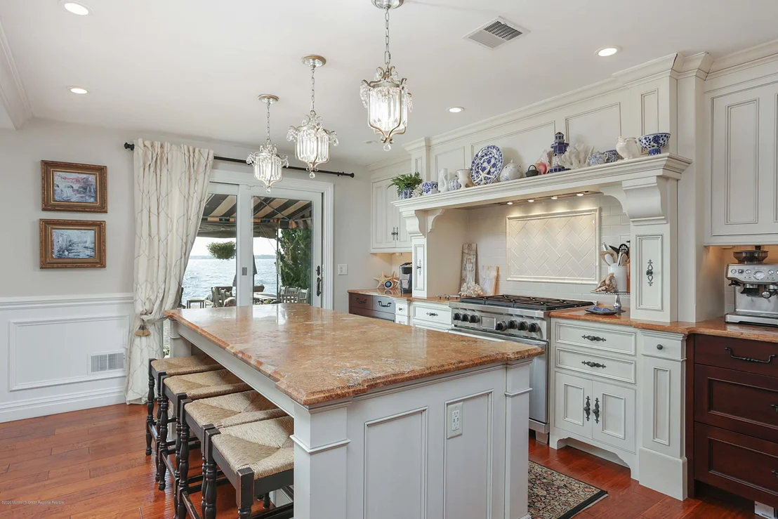 Photo of 207 Pointe Drive