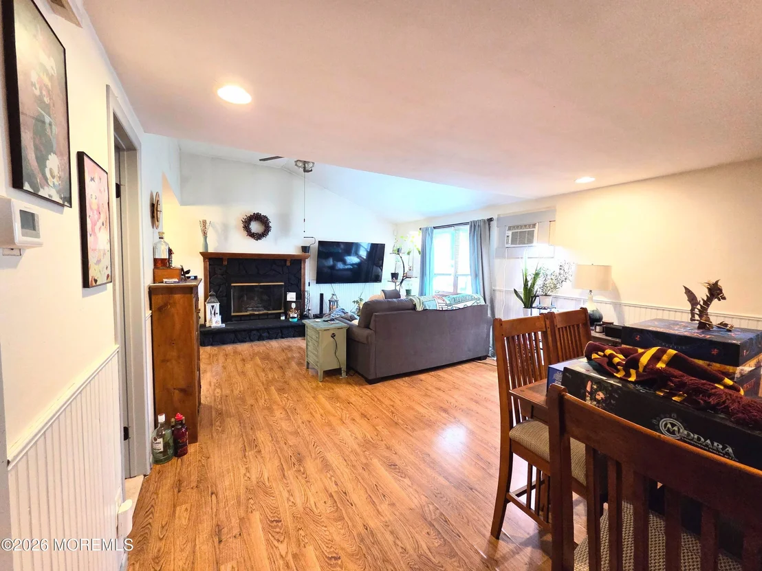 Photo of 1210 Taylor Lane