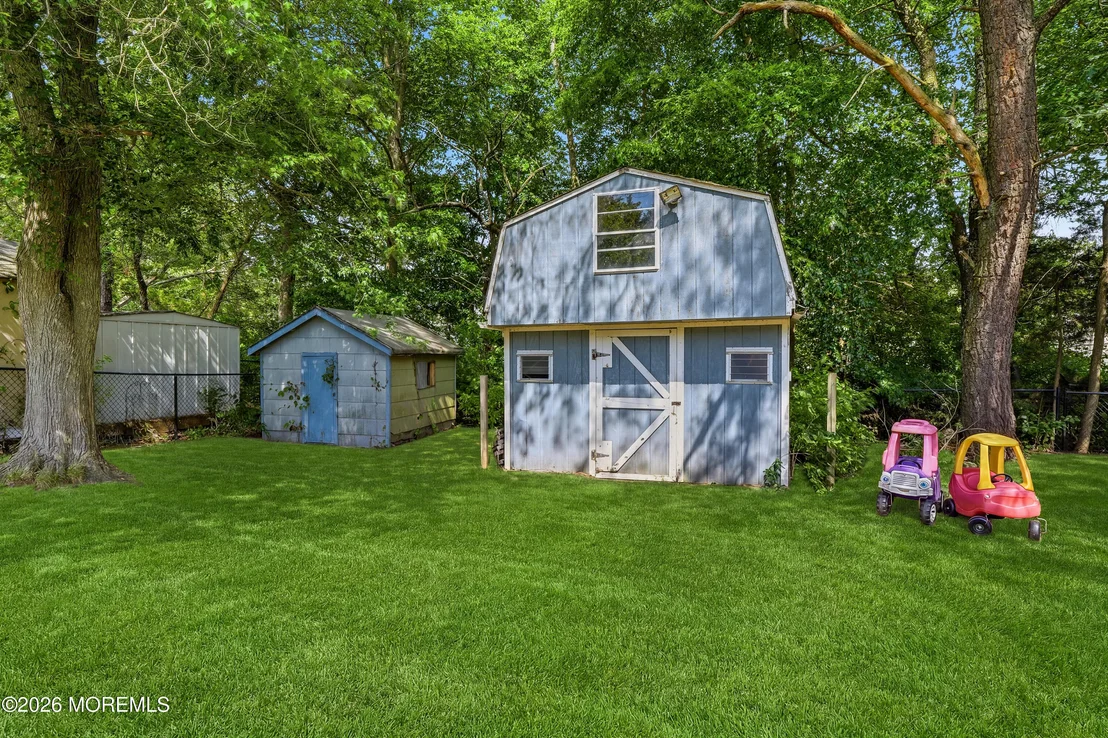 Photo of 1437 Jay Street