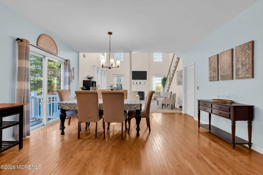 Photo of 105 Mesa Verde Lane