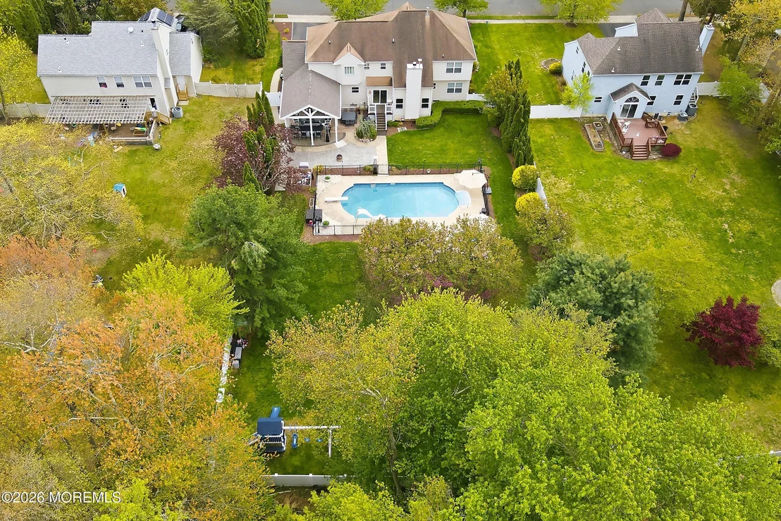 Photo of 8 Arboretum Drive
