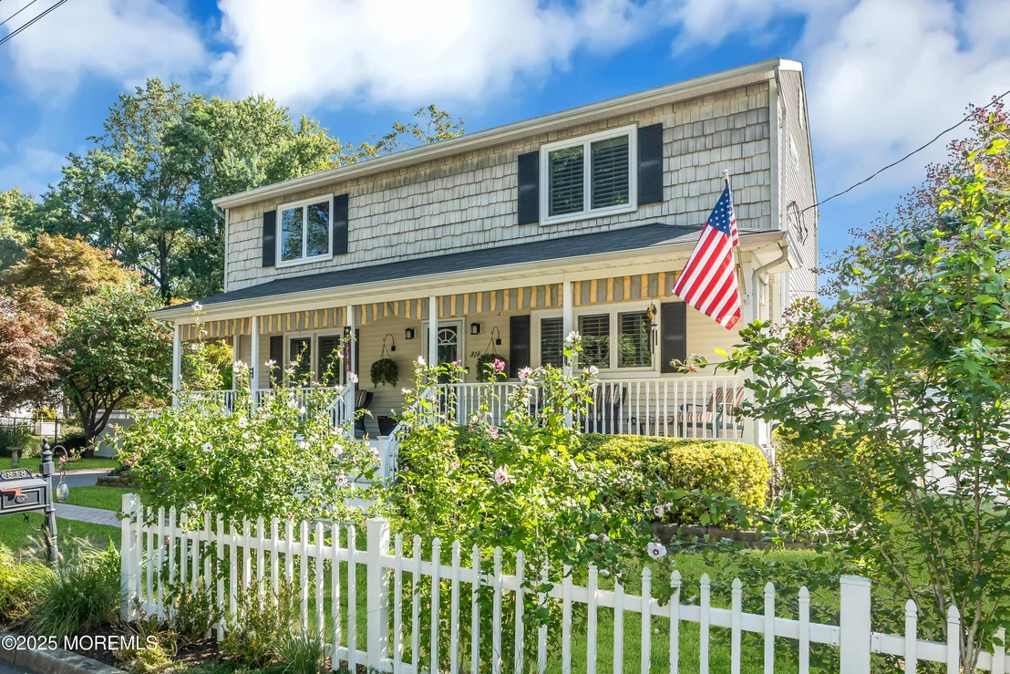 Photo of 818 Arthur Drive