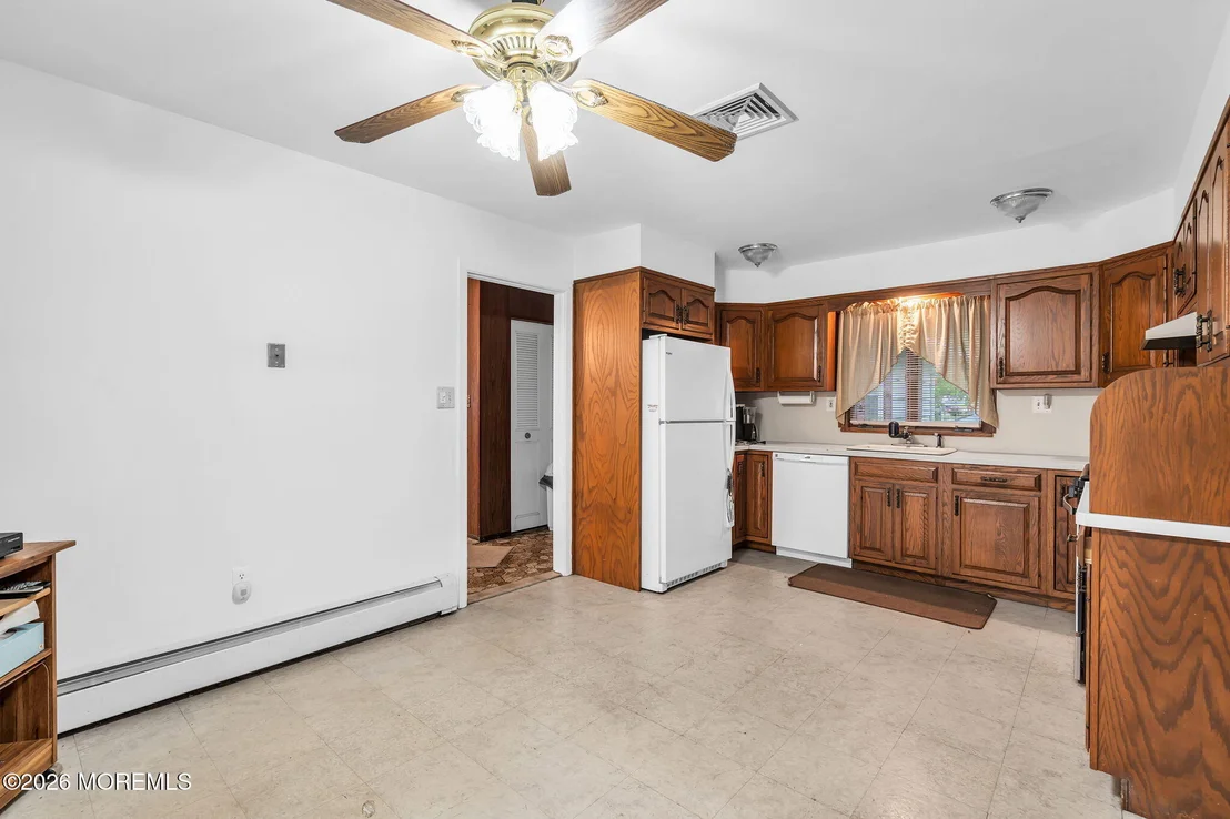 Photo of 580 Lloyd Road