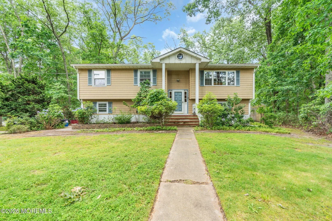 Photo of 114 Locust Avenue