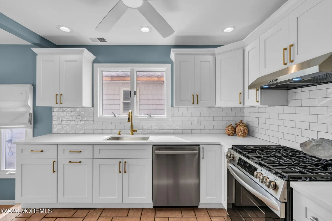 Photo of 3176 Ocean Road