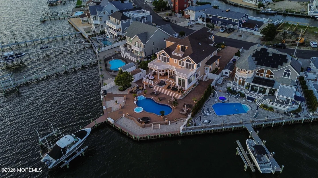 Photo of 531 Bayview Drive
