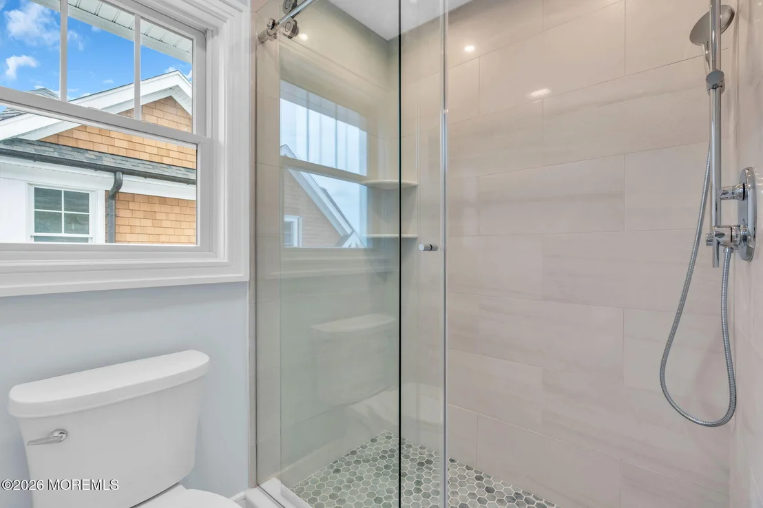 Photo of 151 Pershing Boulevard