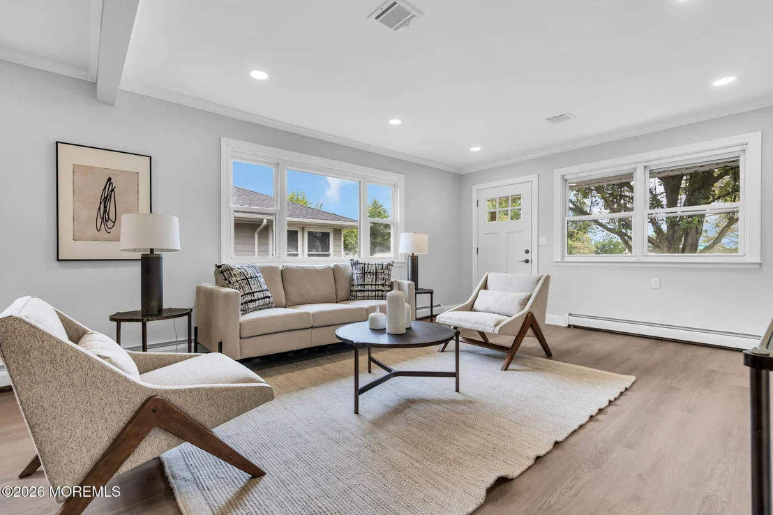 Photo of 331 Saint Thomas Drive