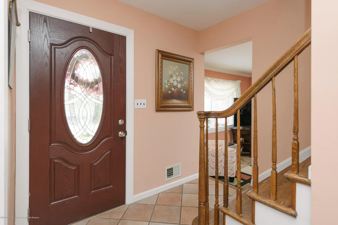 Photo of 220 Colonial Drive