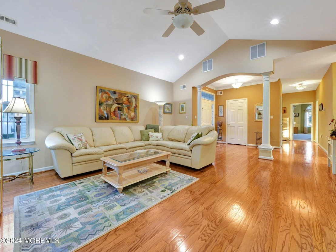 Photo of 13 Gabriella Circle
