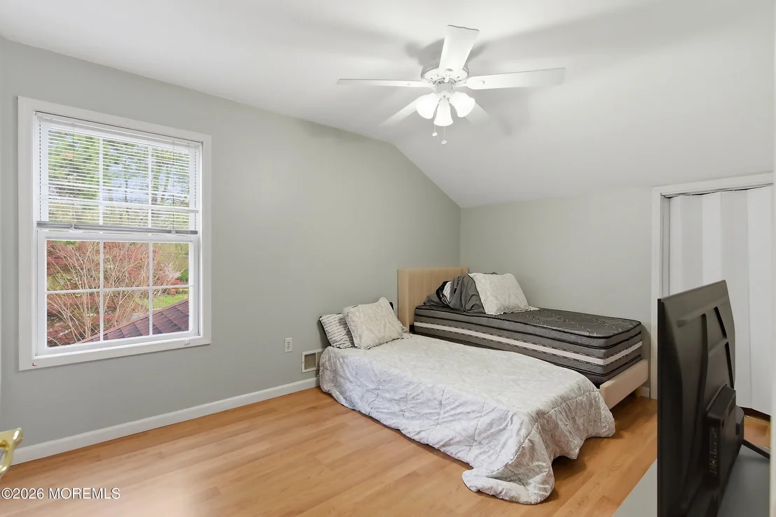 Photo of 406 Burke Road
