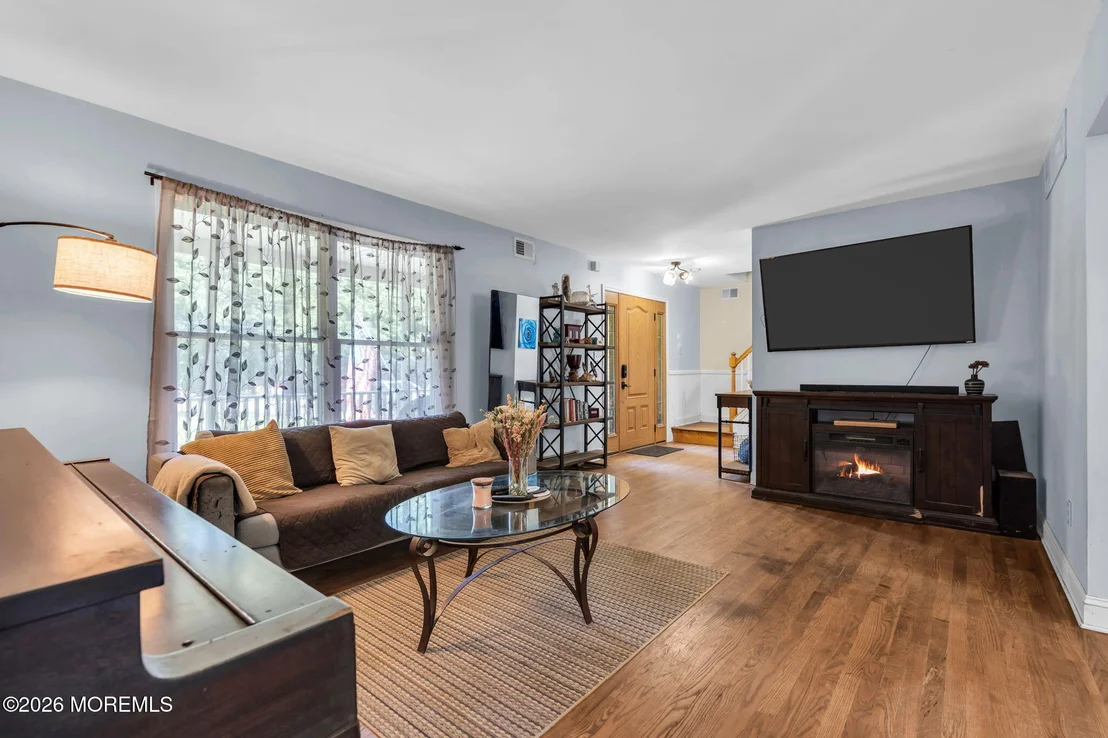 Photo of 639 Reed Road