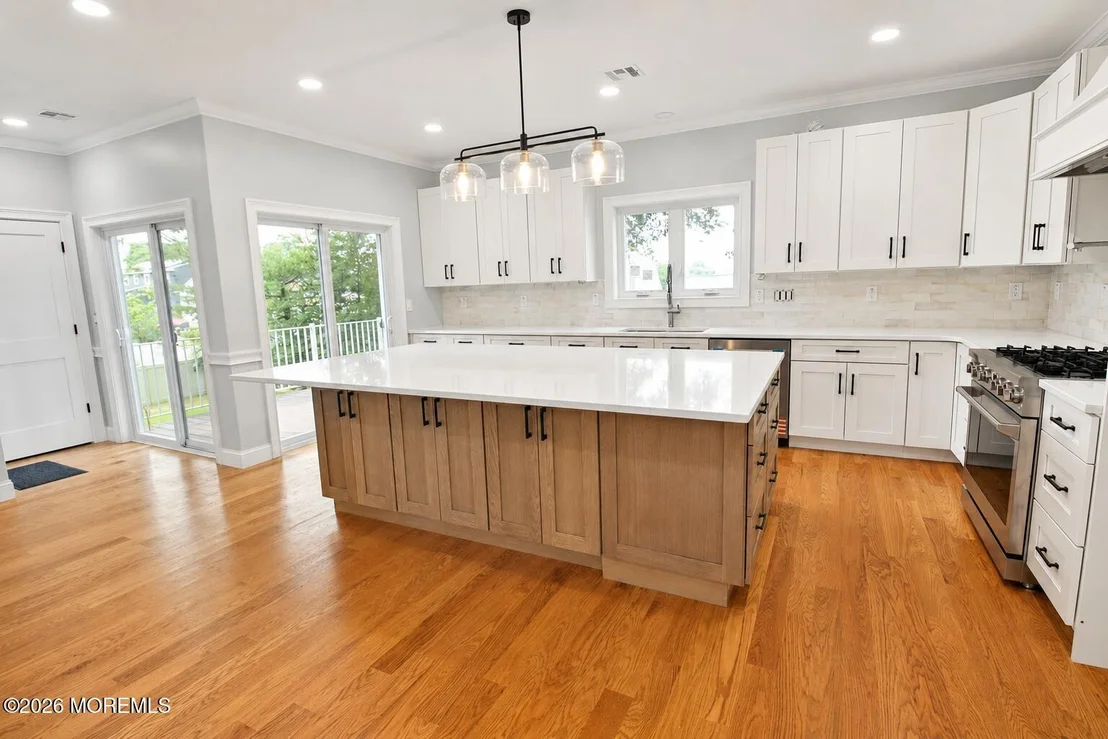 Photo of 427 Central Avenue