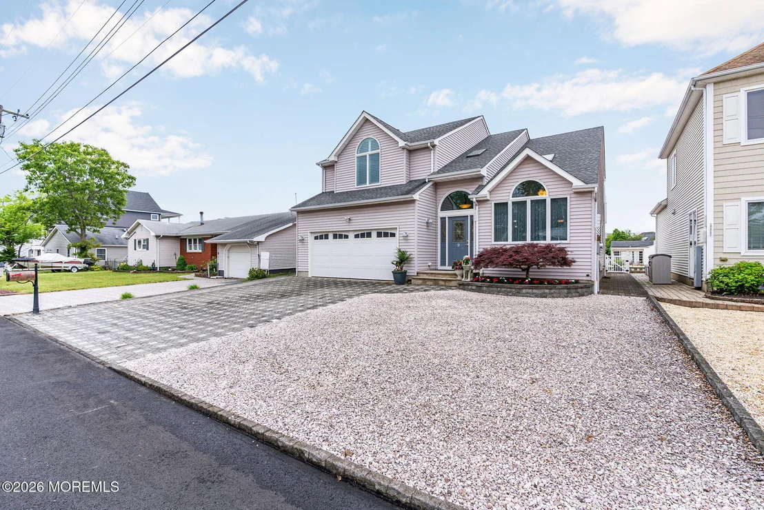 Photo of 9 Cross Trees Road