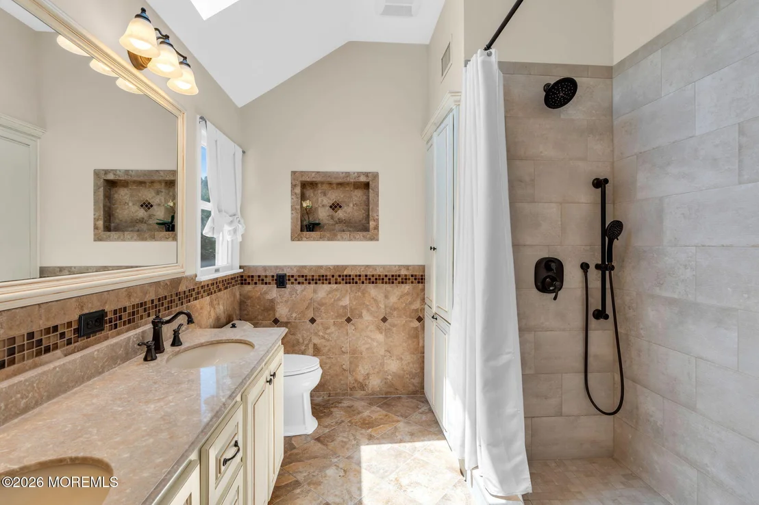 Photo of 28 Arbor Way