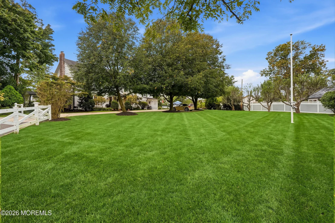 Photo of 48 Hedge Drive