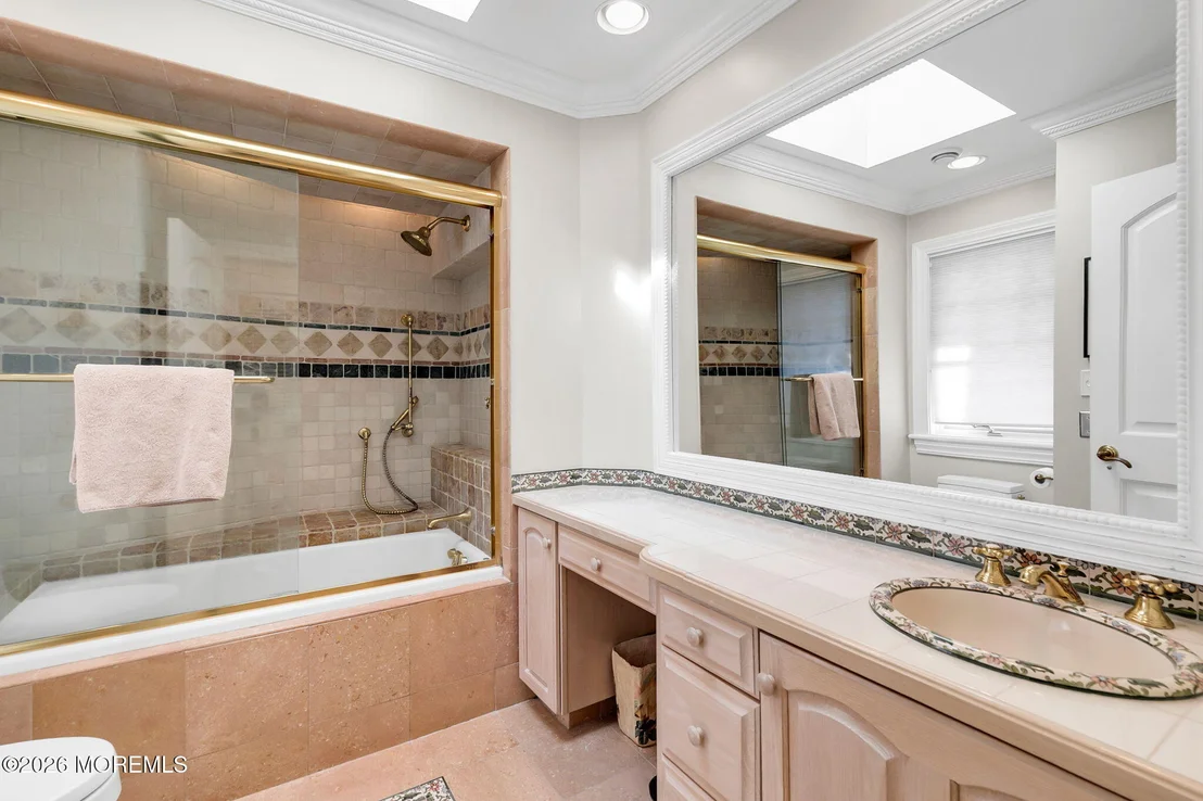 Photo of 229 Comanche Drive