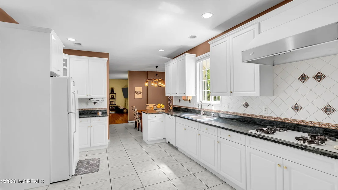 Photo of 645 Reed Road
