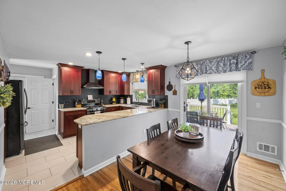 Photo of 213 Lloyd Road