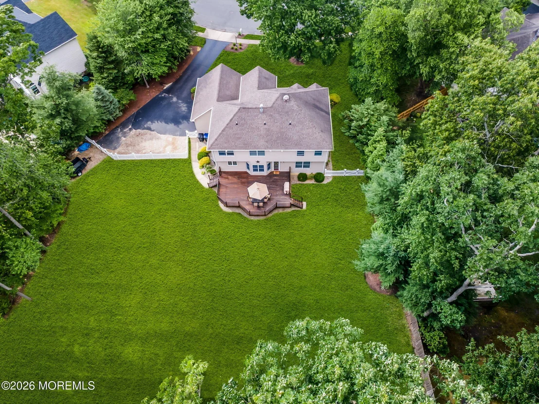 Photo of 2093 Overbrook Drive