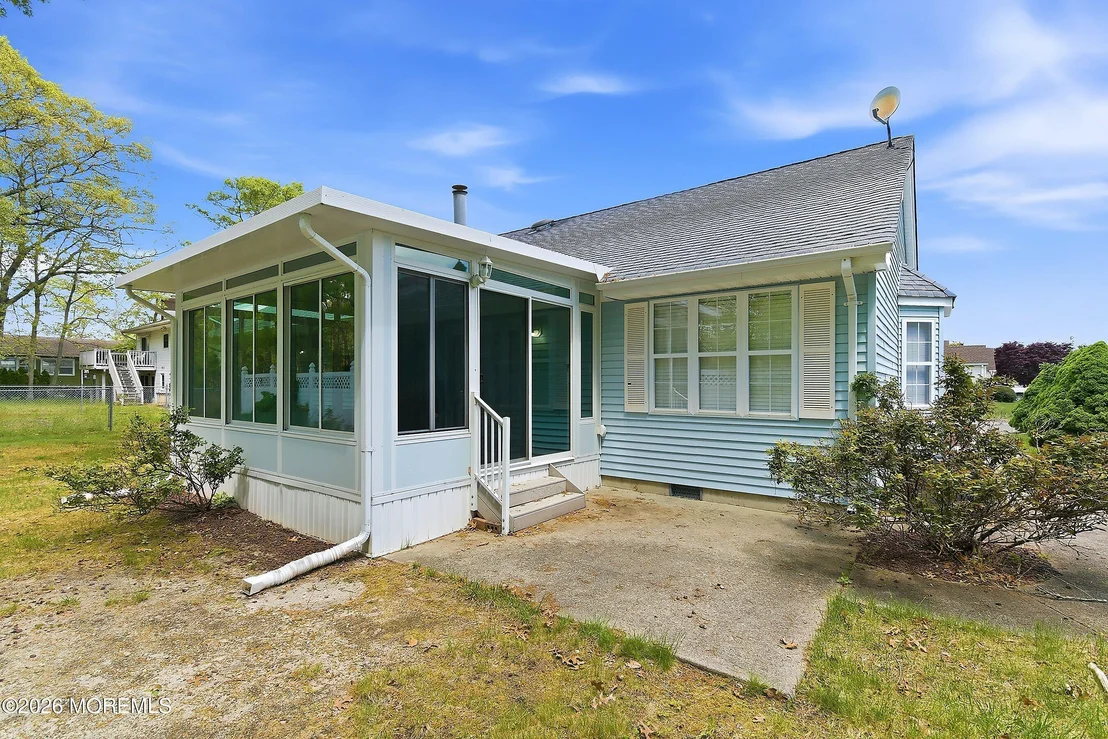 Photo of 203 Sunset Drive