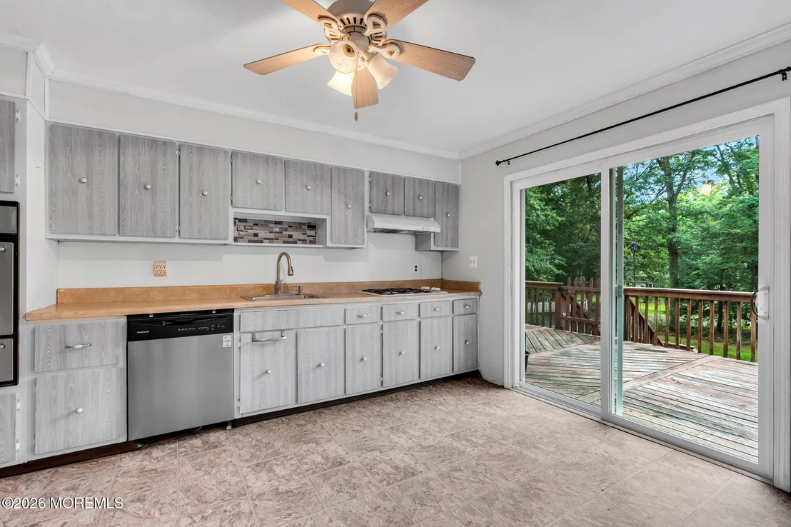 Photo of 114 Locust Avenue