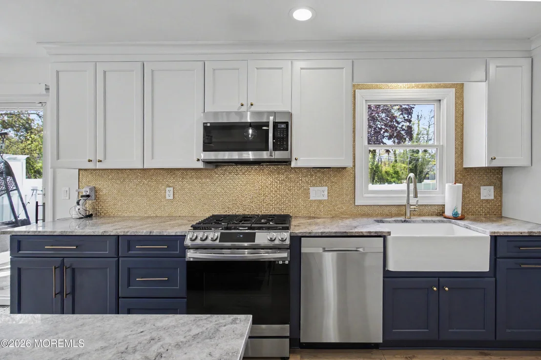 Photo of 502 Yew Drive