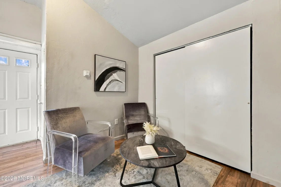 Photo of 720 Biscayne Drive
