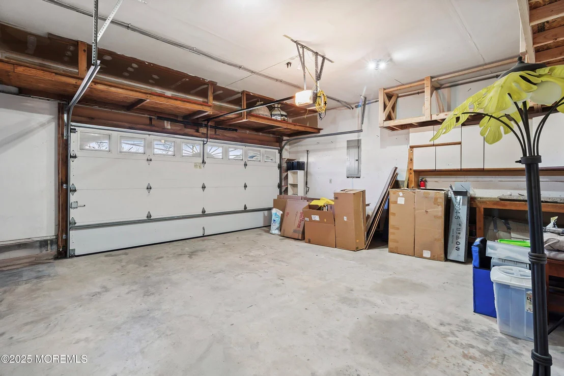 Photo of 1161 Laurel Boulevard
