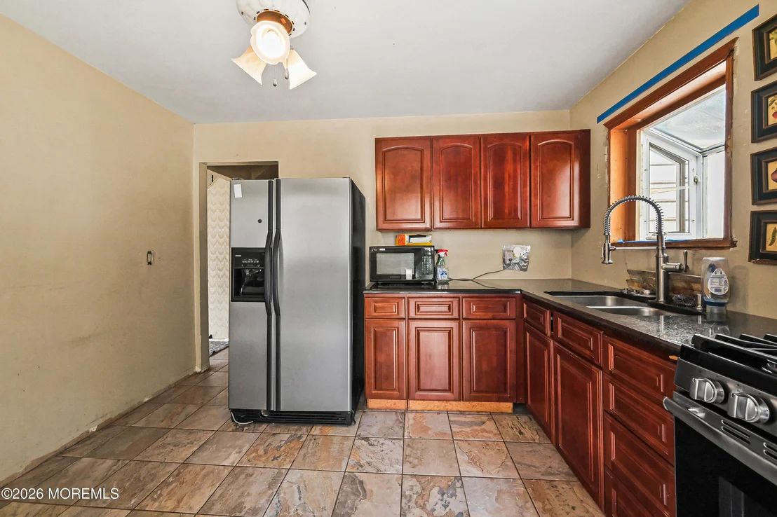 Photo of 317 Edgeview Road