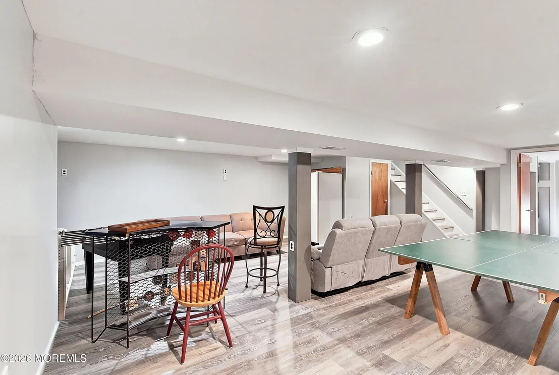 Photo of 953 Kearny Avenue