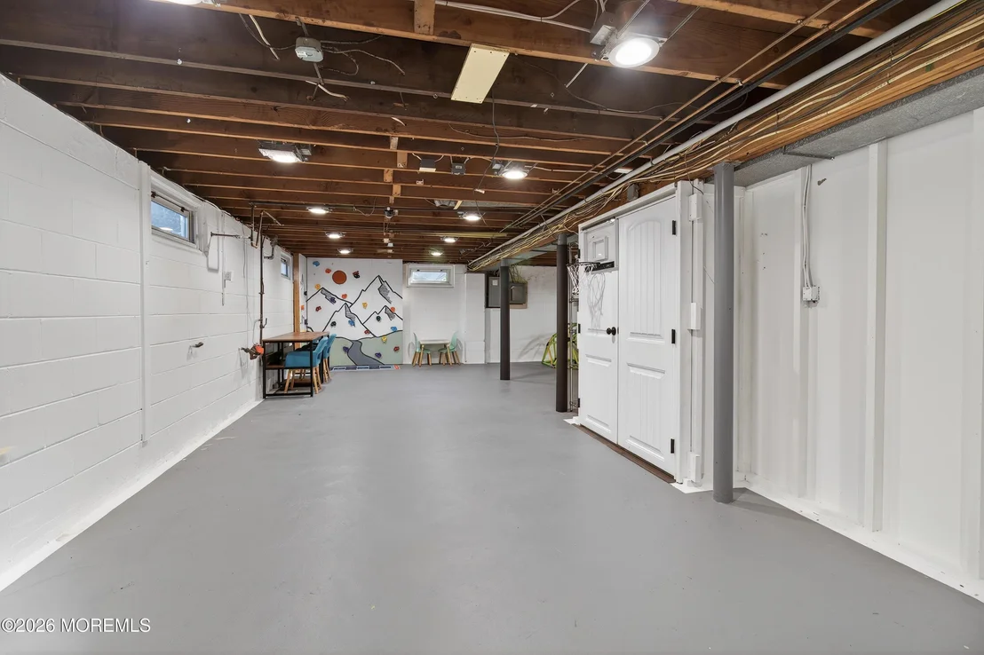 Photo of 105 Cranbury Road
