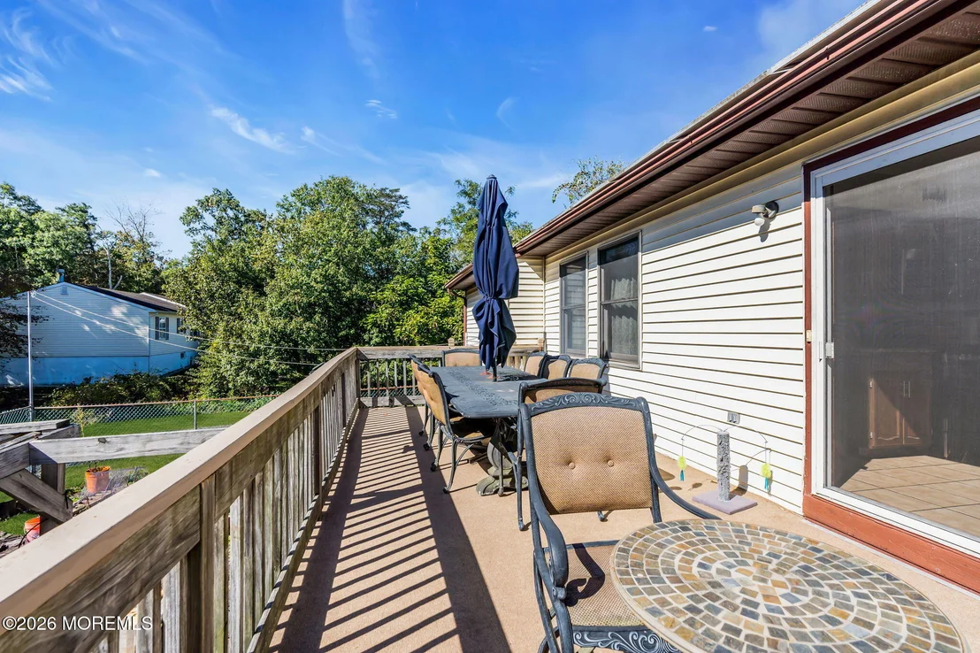 Photo of 303 W Commodore Boulevard