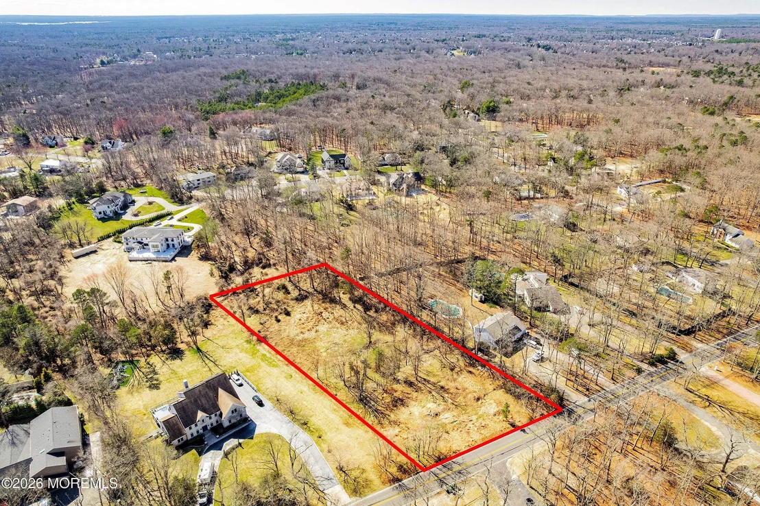 Photo of 496 Clearstream Road