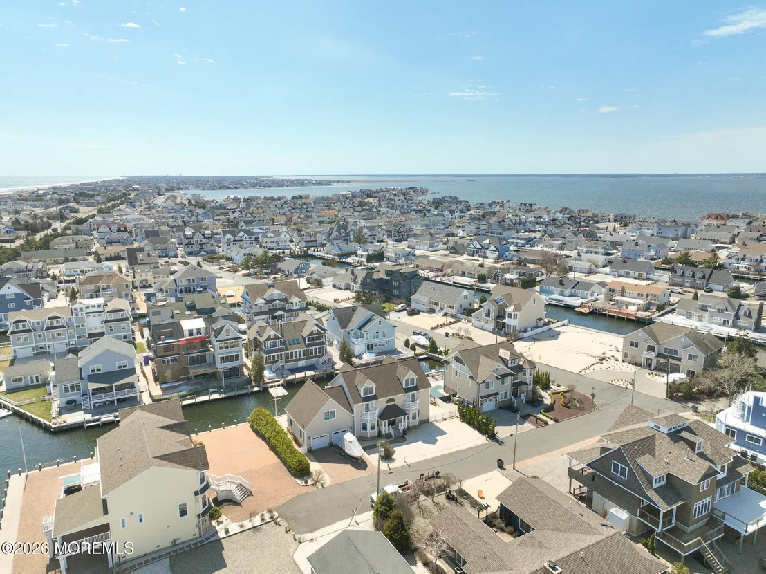 Photo of 305 Sloop Lane