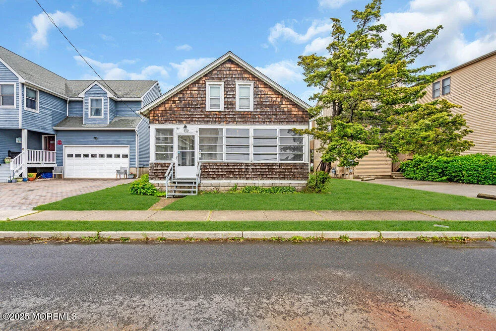 Photo of 110 2nd Avenue