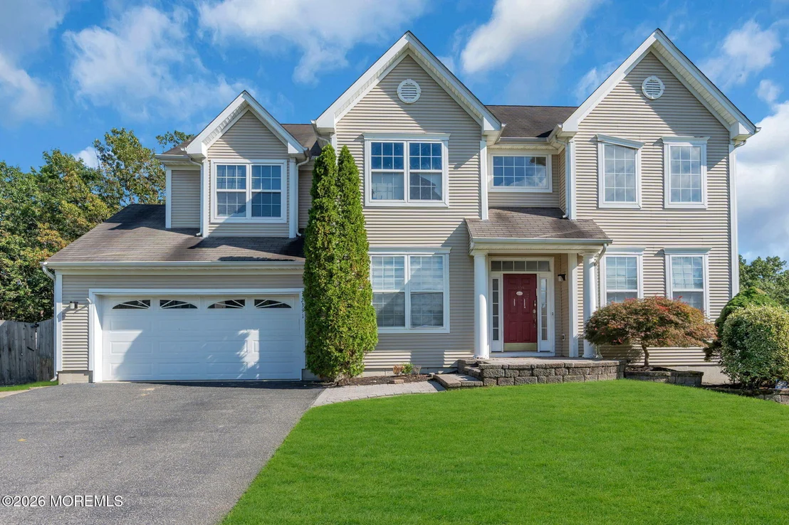 Photo of 2391 Forest Circle