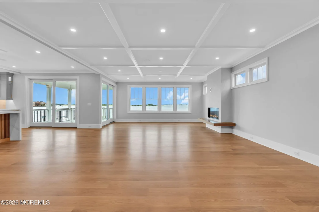 Photo of 151 Pershing Boulevard