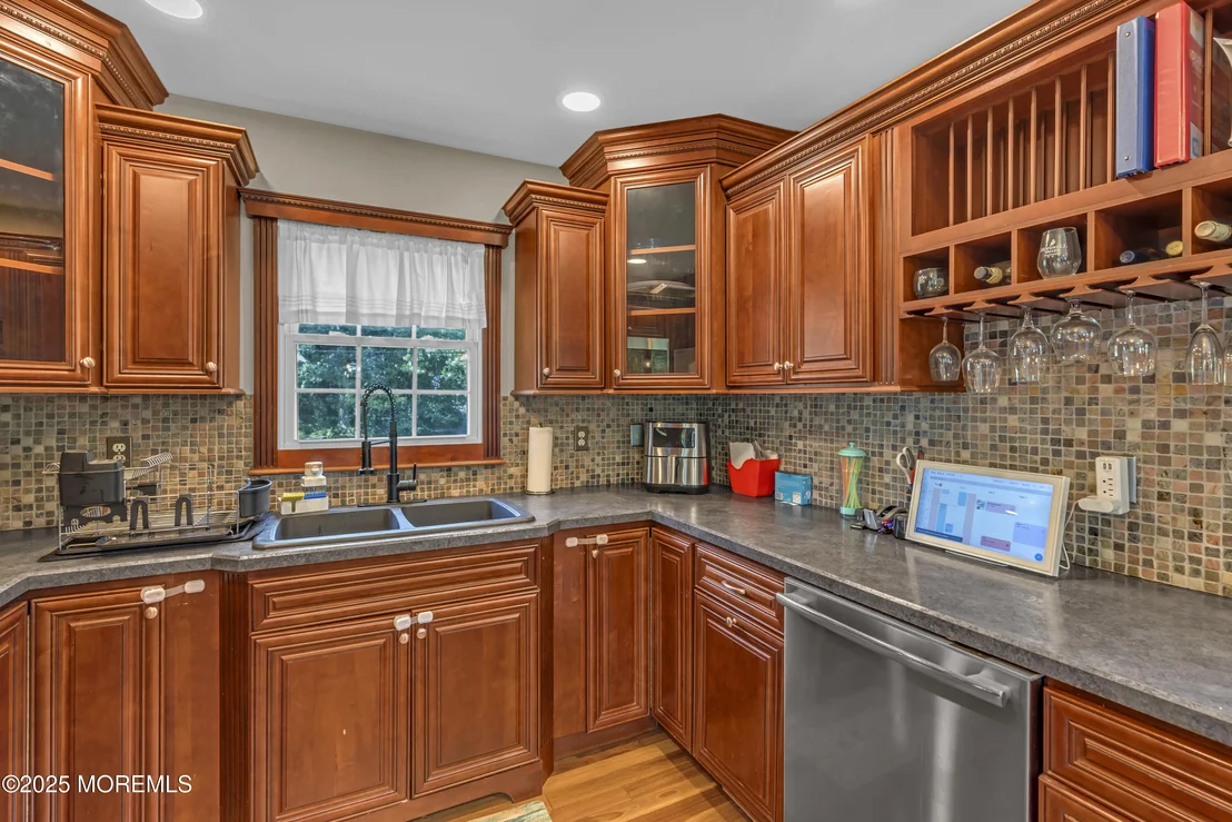 Photo of 16 Bock Boulevard