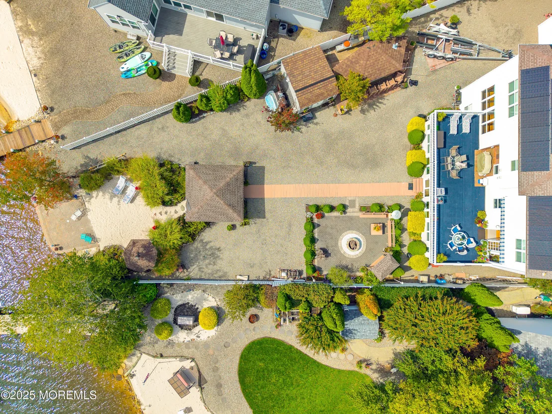 Photo of 741 S River Drive